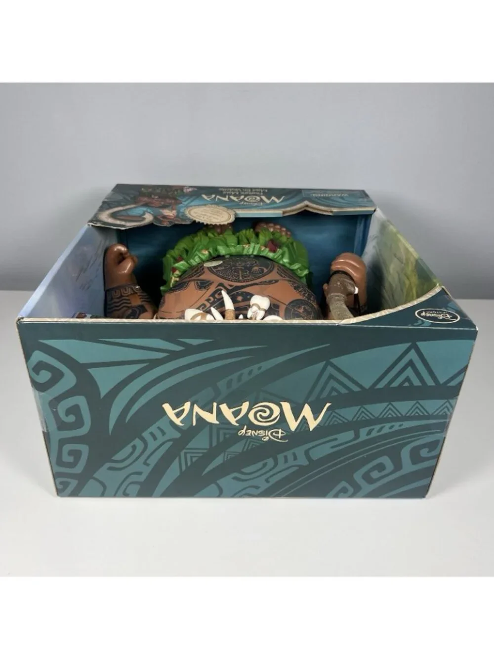 Disney Store Talking MAUI Action Figure Moana: Hidden Tattoos, Light-Up Fishhook